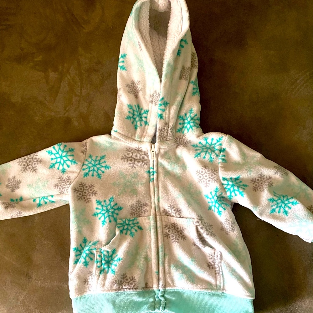 Carter’s zip up size 6 months